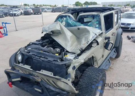 2017 Jeep Wrangler Unlimited Rubicon 4X4 from USA, damaged, VIN 1C4BJWFG2HL701727